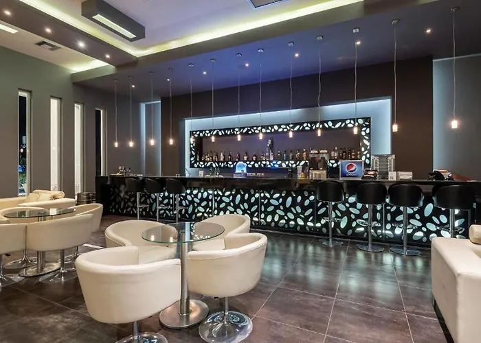 Отель Akti Coast Club