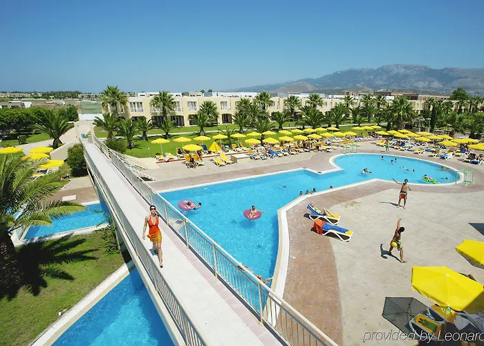 Akti Coast Club