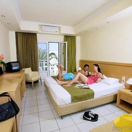 Hotel Akti Coast Club