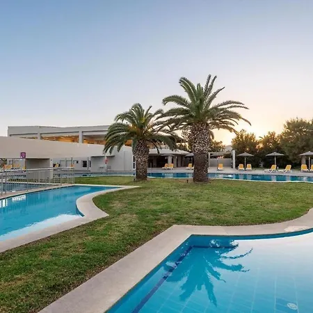Hotel Akti Coast Club