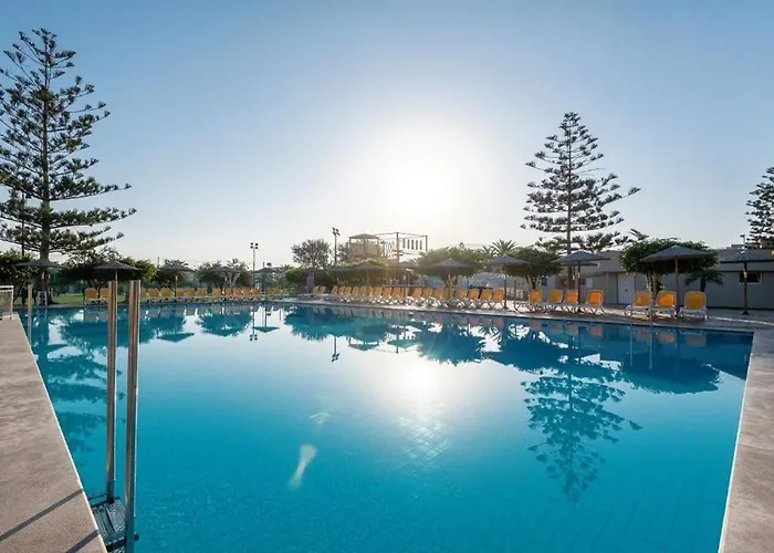 فندق Akti Coast Club