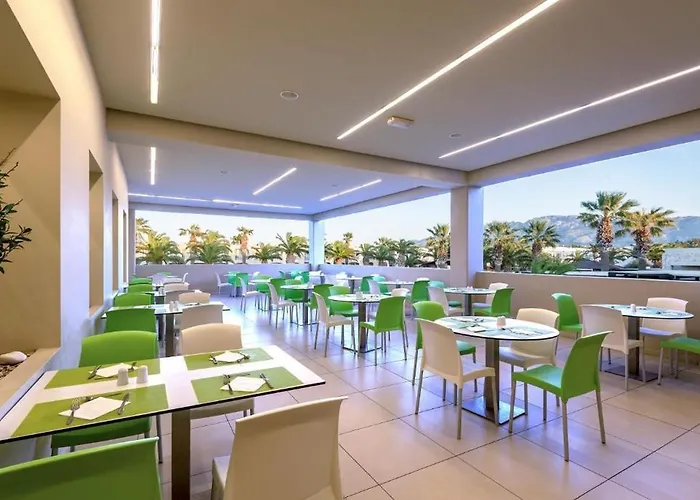 ホテル Akti Coast Club 4*
